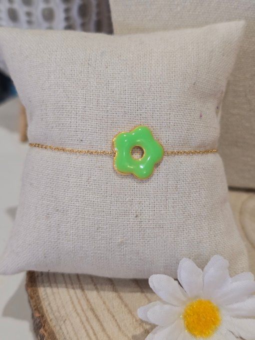 BRACELET