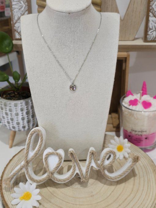 COLLIER