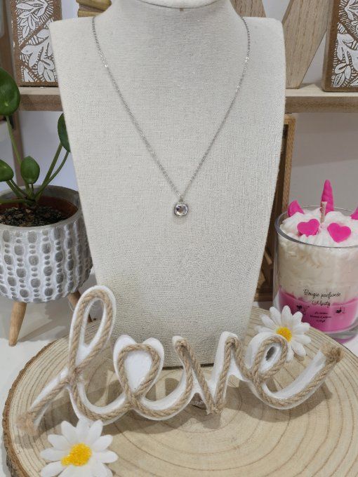 COLLIER