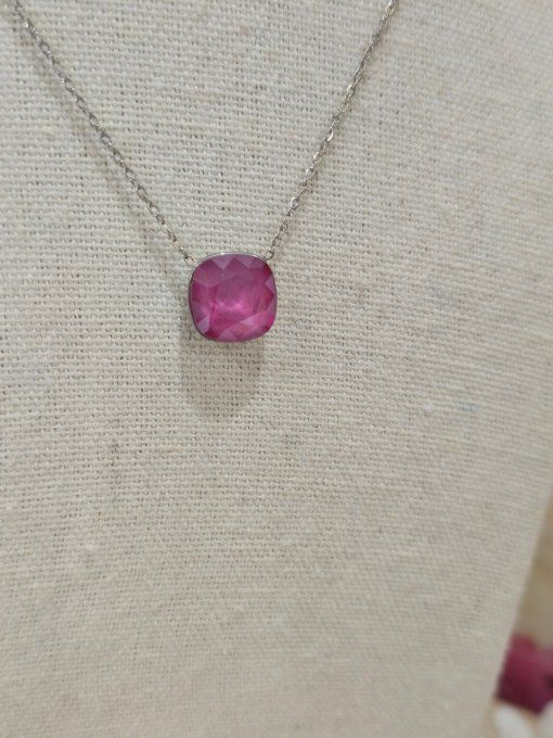 COLLIER
