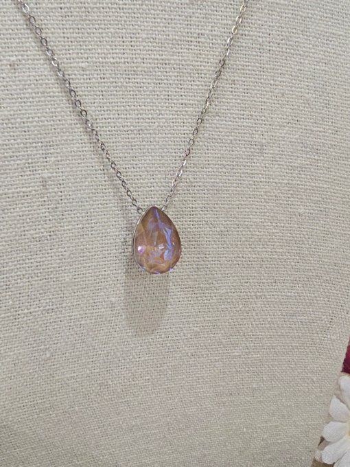 COLLIER