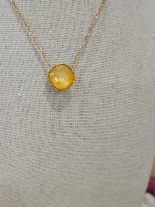 COLLIER