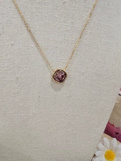 COLLIER