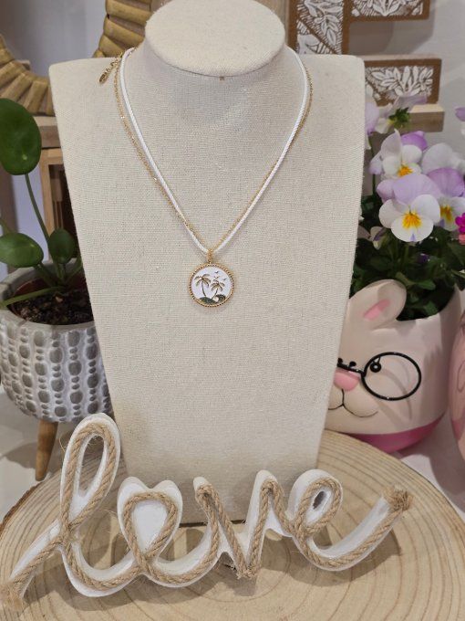 COLLIER