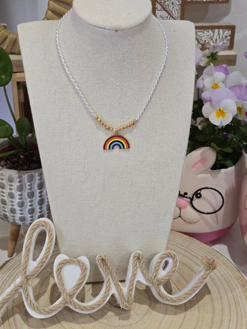 COLLIER