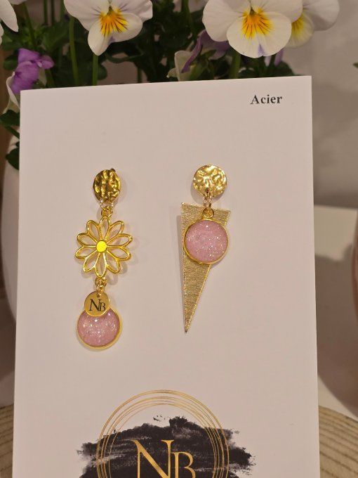 BOUCLES D'OREILLES