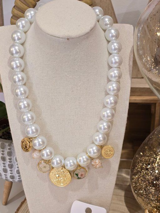 COLLIER