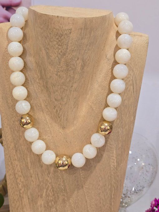 COLLIER