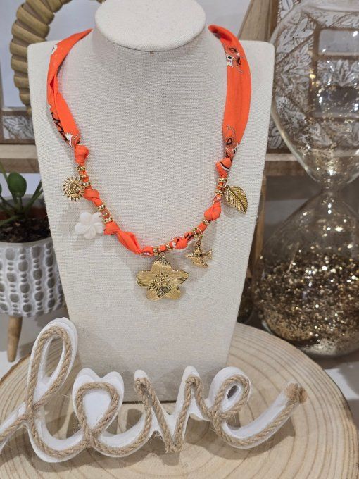 COLLIER