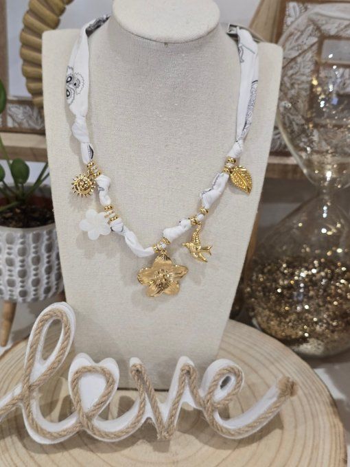 COLLIER