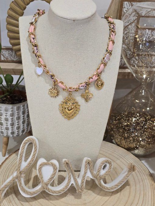 COLLIER