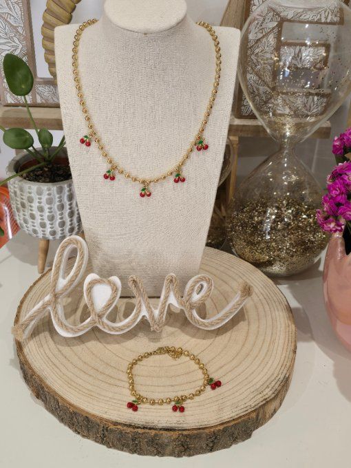 COLLIER