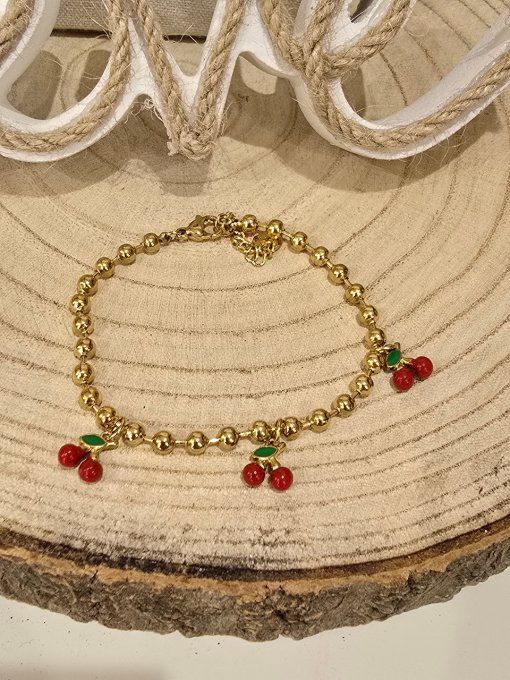 BRACELET