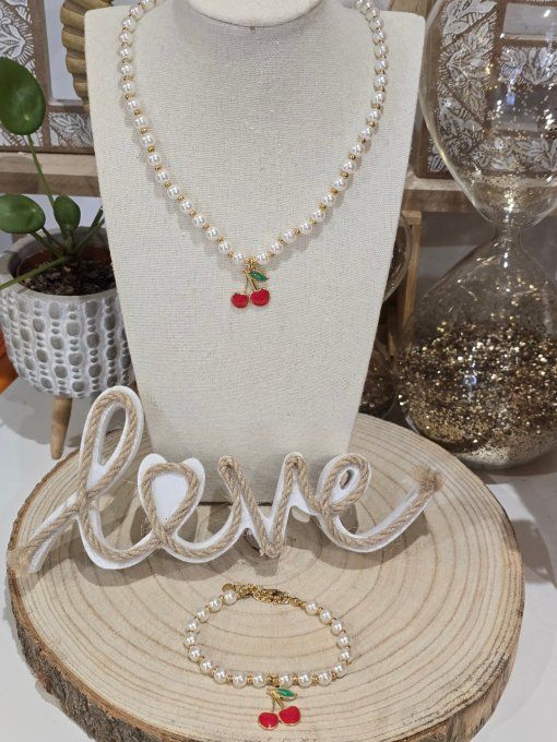 COLLIER