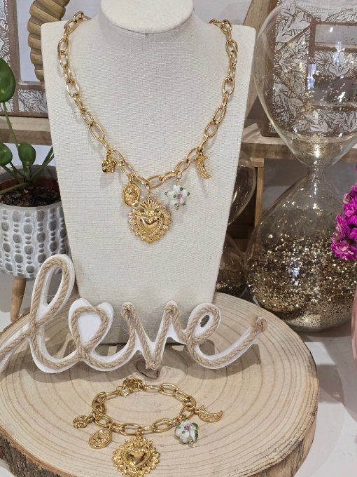 COLLIER