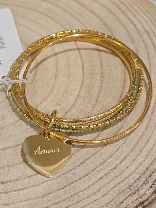 BRACELET