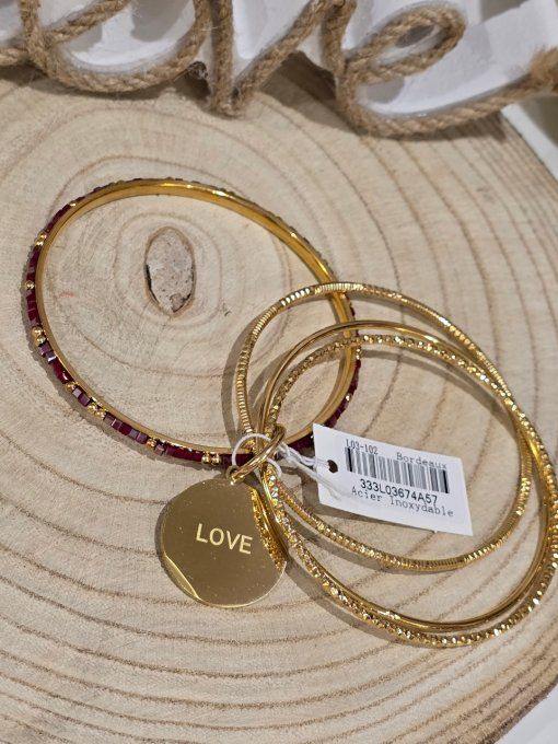 BRACELET