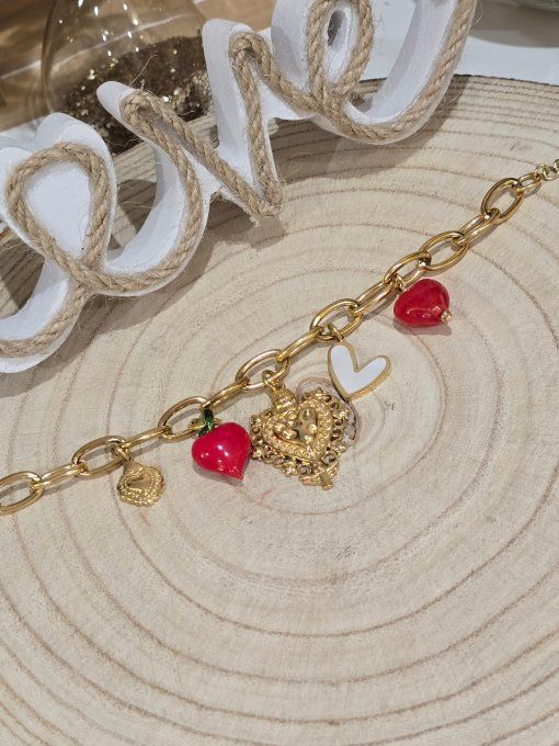 BRACELET