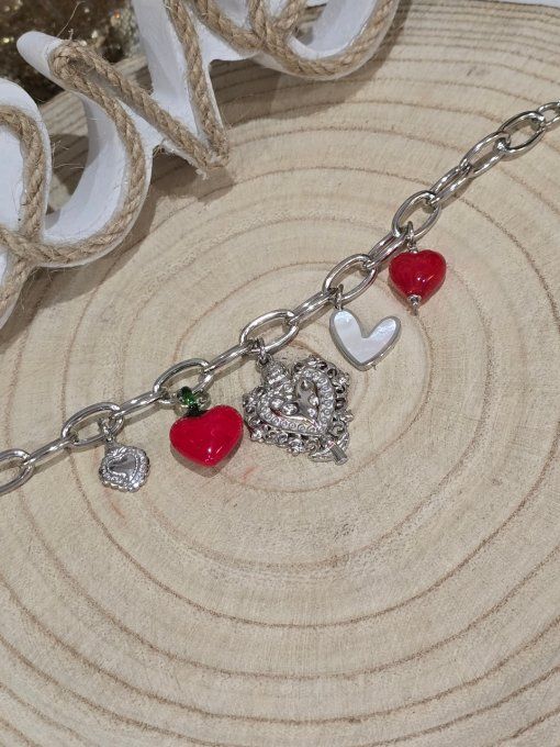 BRACELET