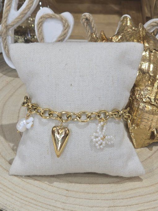 BRACELET