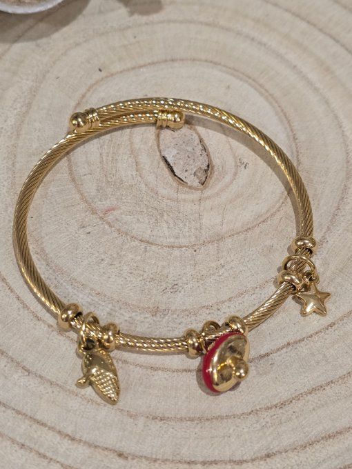 BRACELET