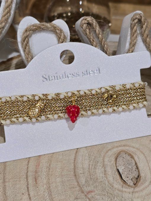 BRACELET