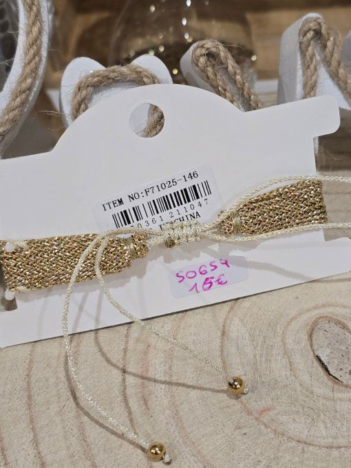 BRACELET