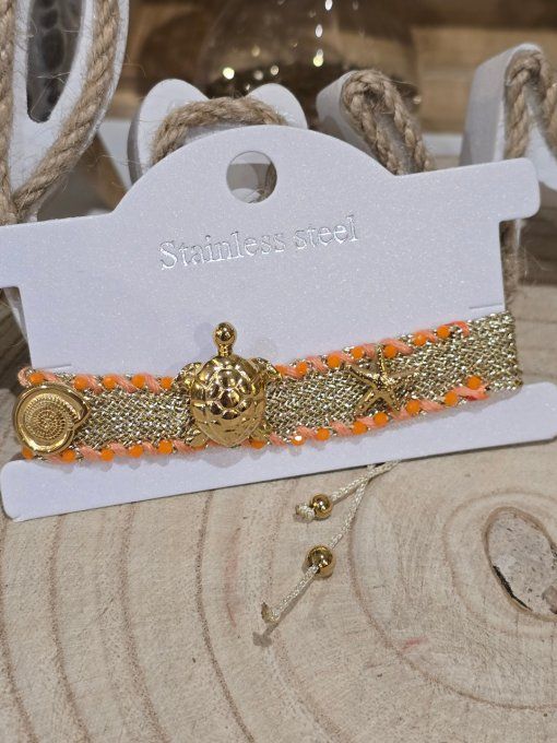 BRACELET