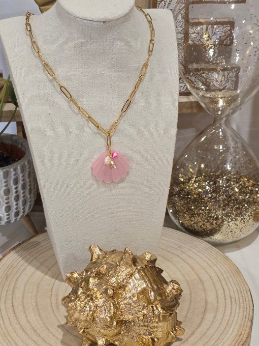 COLLIER