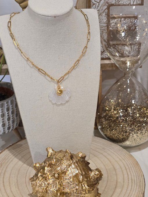 COLLIER