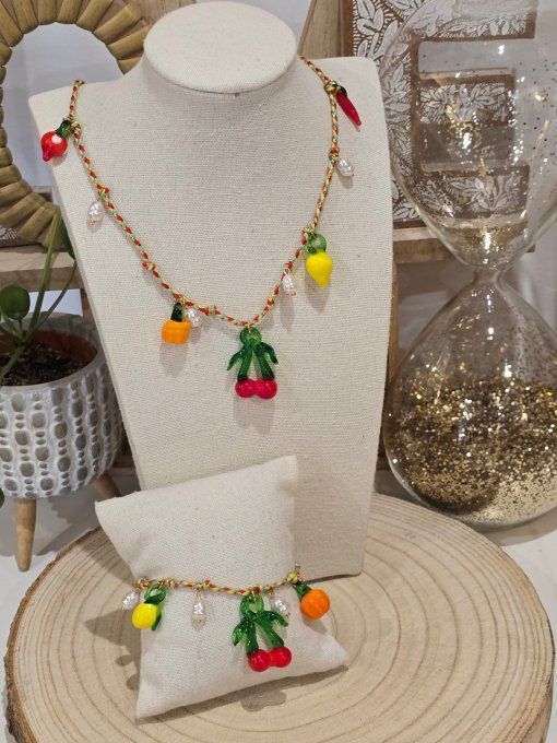 COLLIER