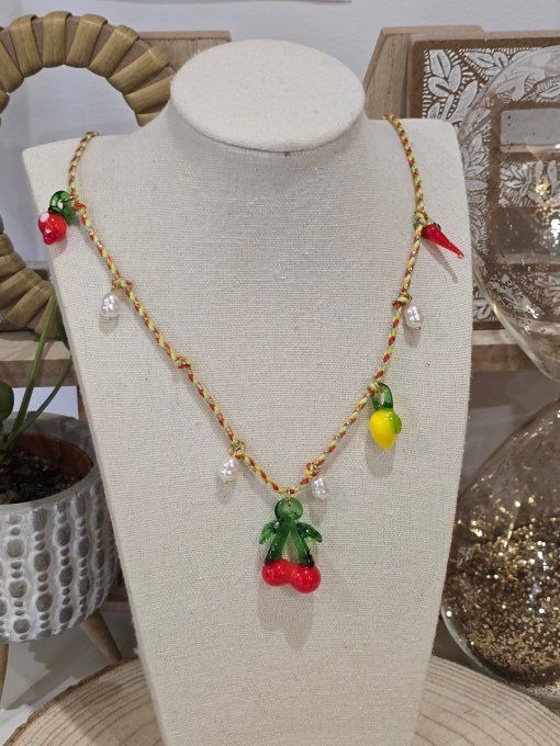 COLLIER