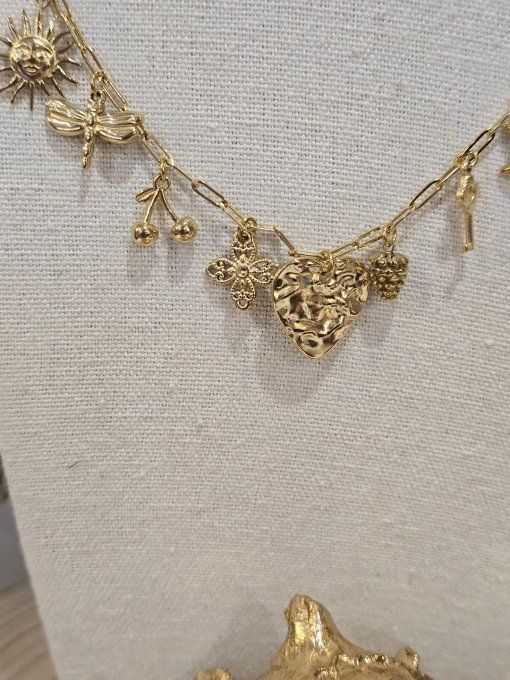 COLLIER