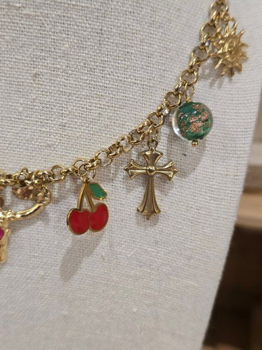 COLLIER