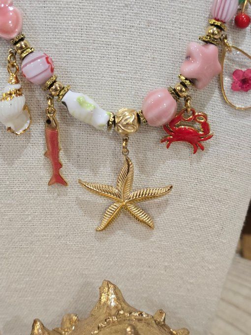 COLLIER