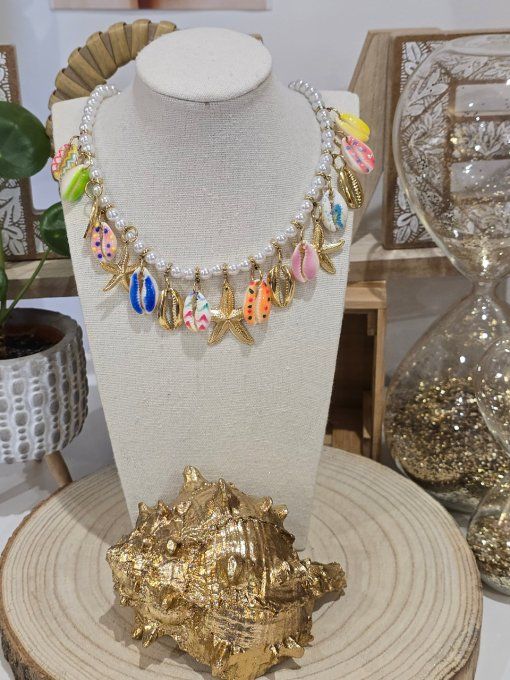 COLLIER