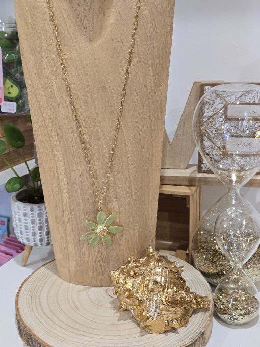 COLLIER