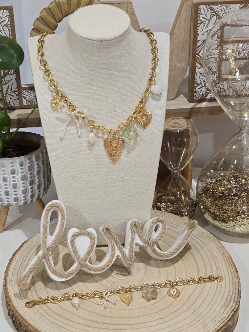 COLLIER