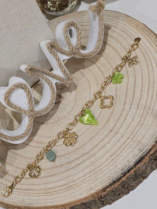 BRACELET