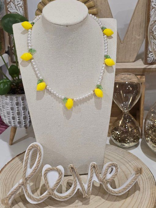 COLLIER