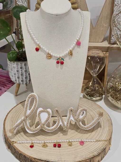 COLLIER