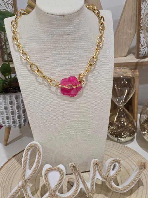COLLIER