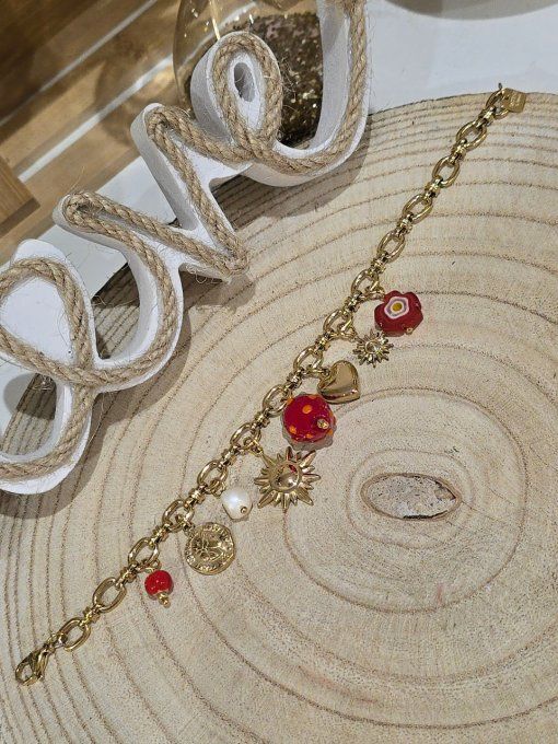 BRACELET