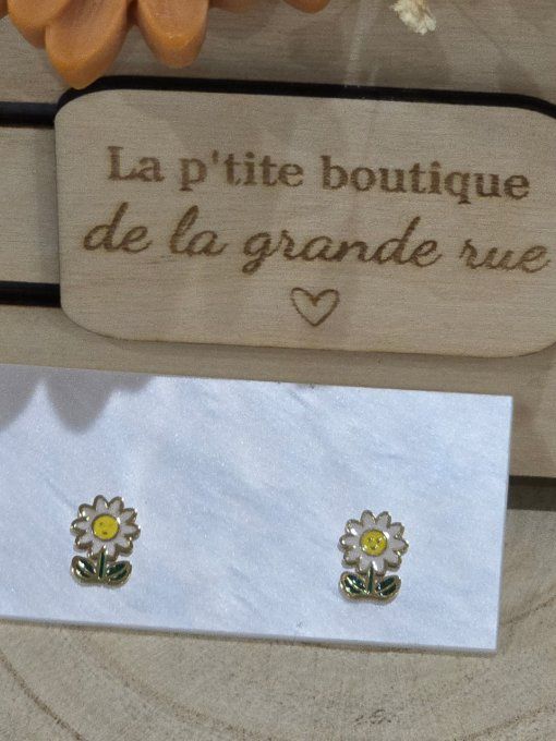 BOUCLES D'OREILLES