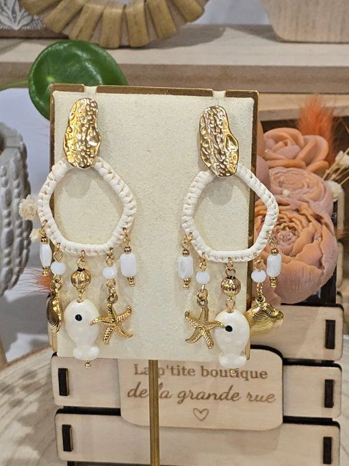 BOUCLES D'OREILLES