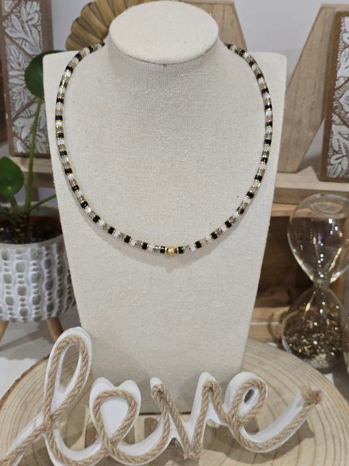 COLLIER