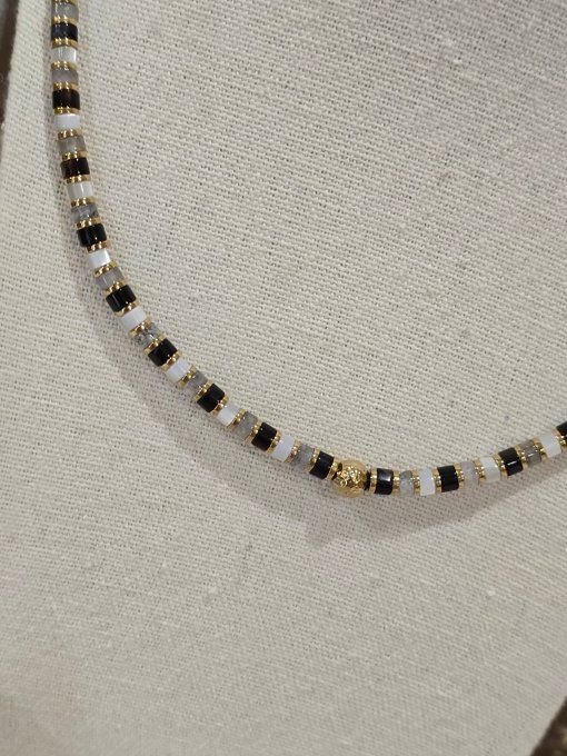 COLLIER