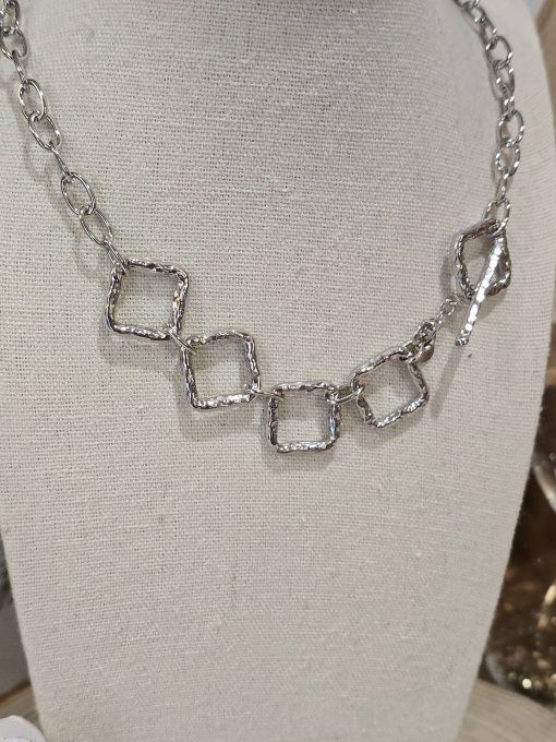 COLLIER
