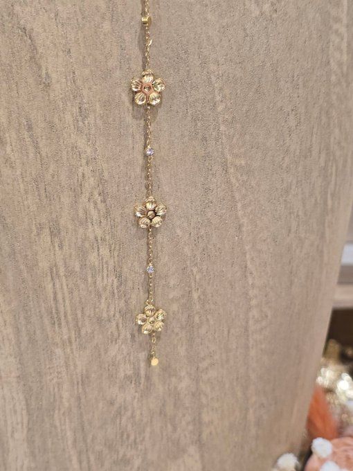 COLLIER