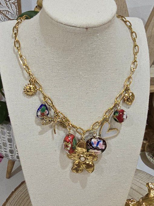 COLLIER